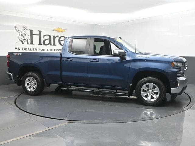 2019 Chevrolet Silverado 1500 LT — photo 1 of 60