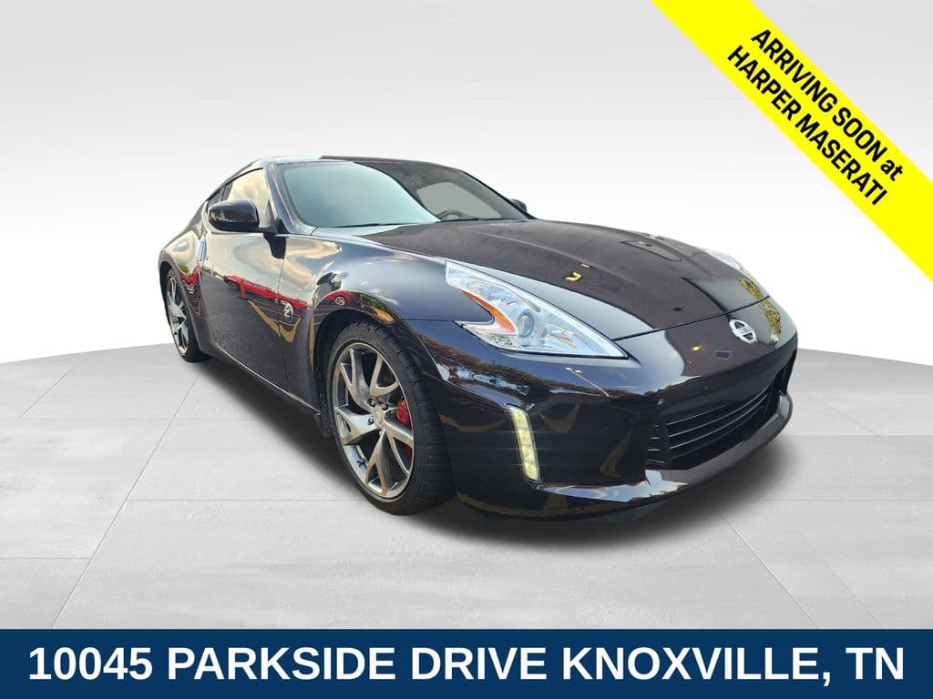 2015 Nissan 370Z Sport Tech — photo 1 of 27