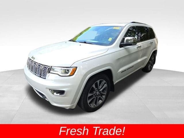 2017 Jeep Grand Cherokee Overland — photo 1 of 40