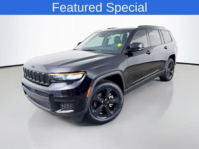 2023 Jeep Grand Cherokee L Altitude — photo 1 of 38