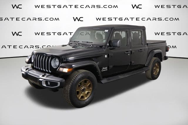 2022 Jeep Gladiator Overland — photo 1 of 50