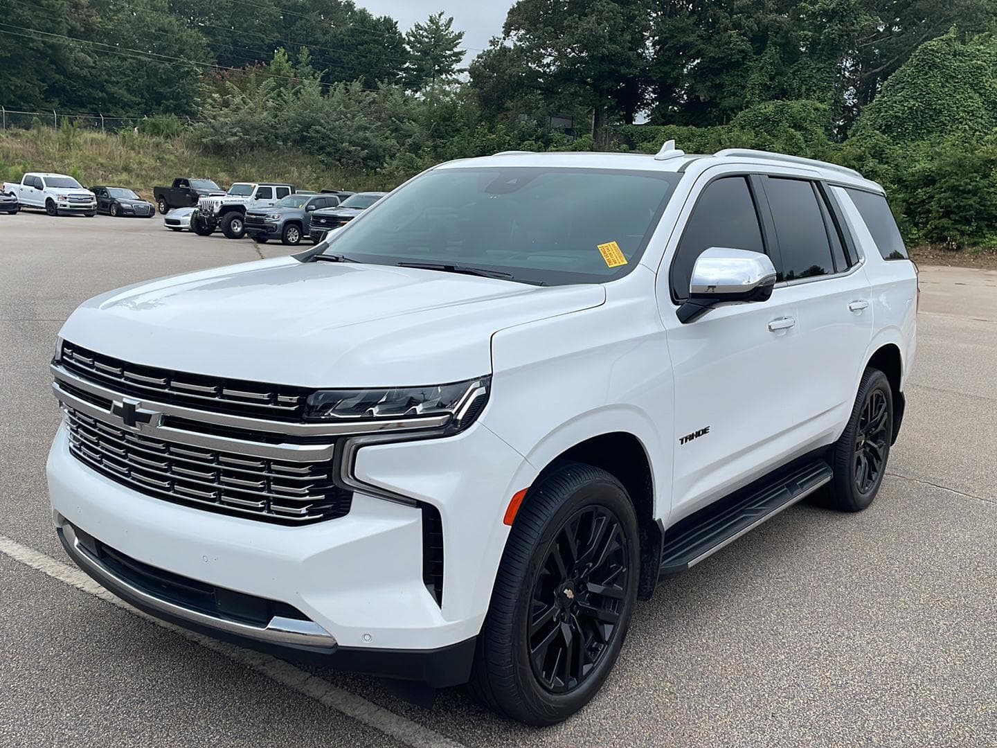 2023 Chevrolet Tahoe Premier — photo 1 of 11