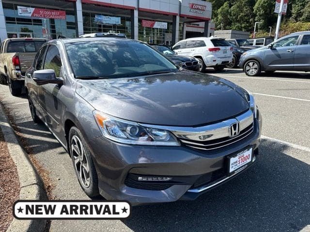 2017 Honda Accord Sedan EX-L — photo 1 of 8