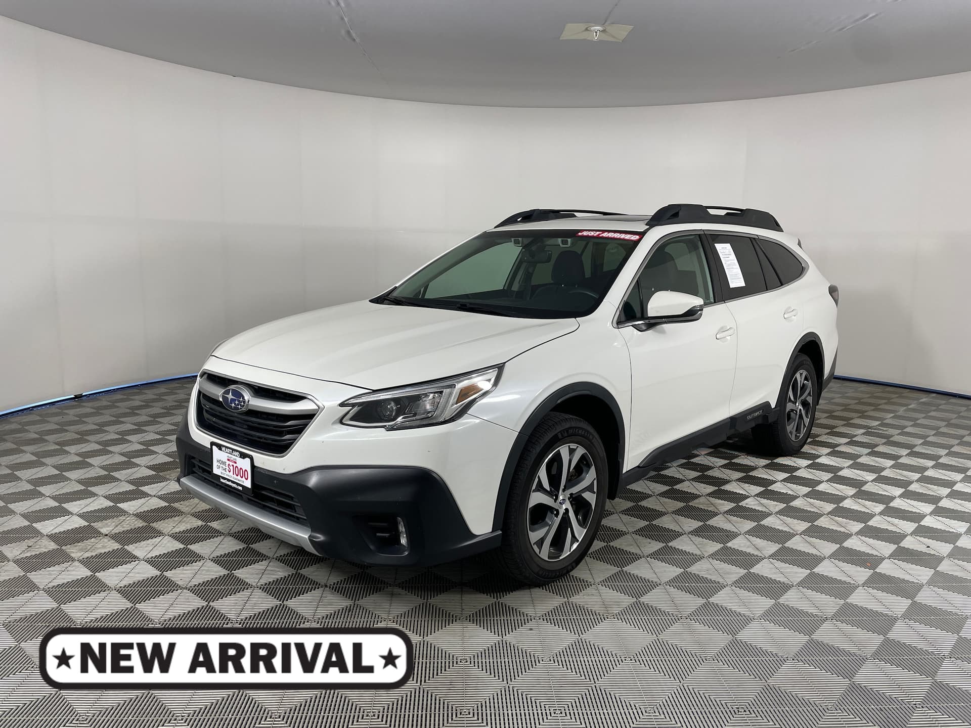 2020 Subaru Outback Limited XT — photo 1 of 19