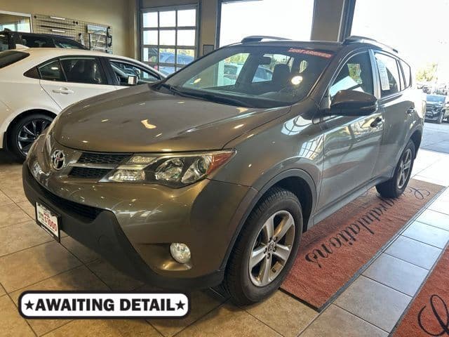 2015 Toyota RAV4 XLE — photo 1 of 8