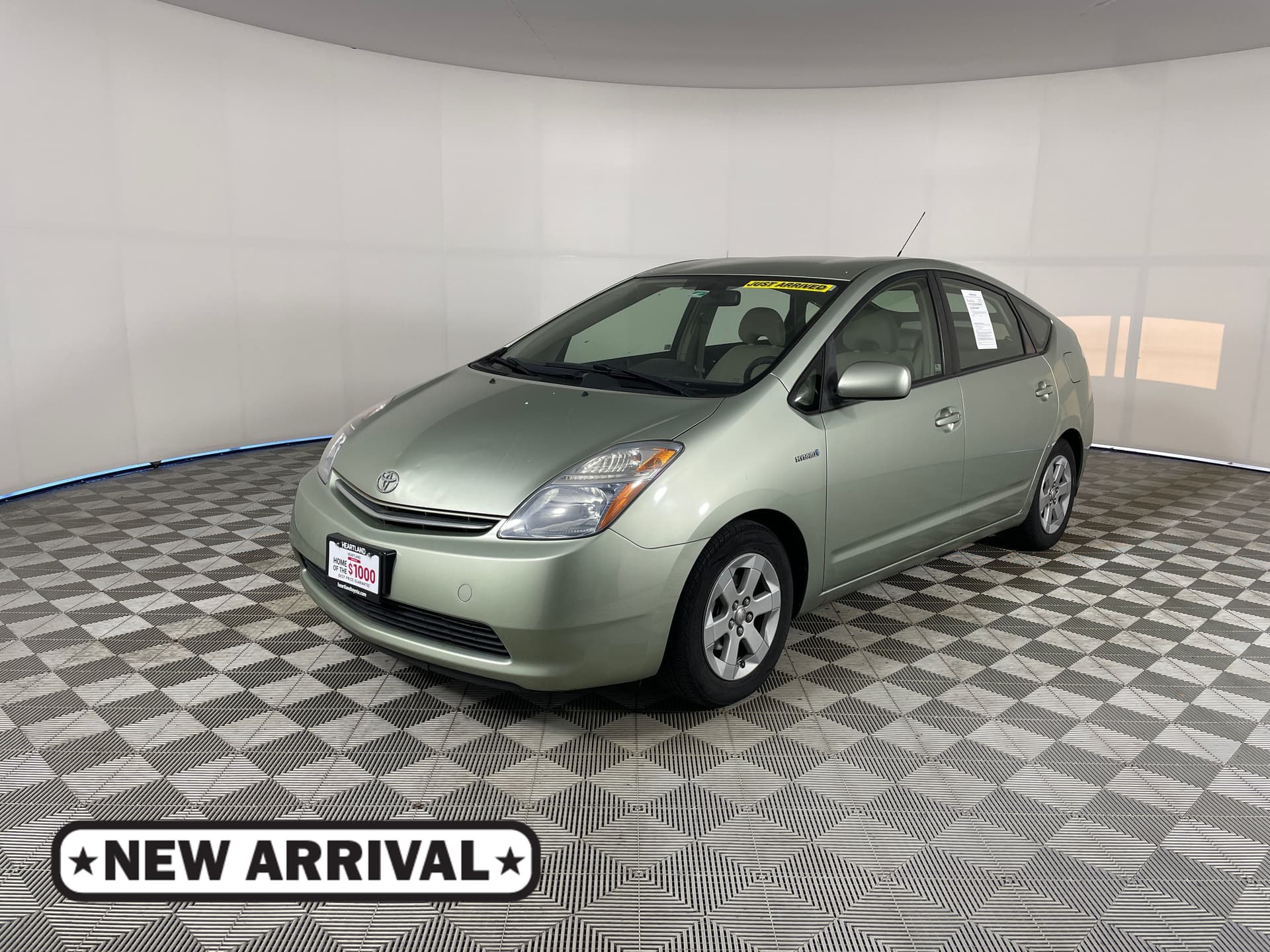 2007 Toyota Prius Touring — photo 1 of 18