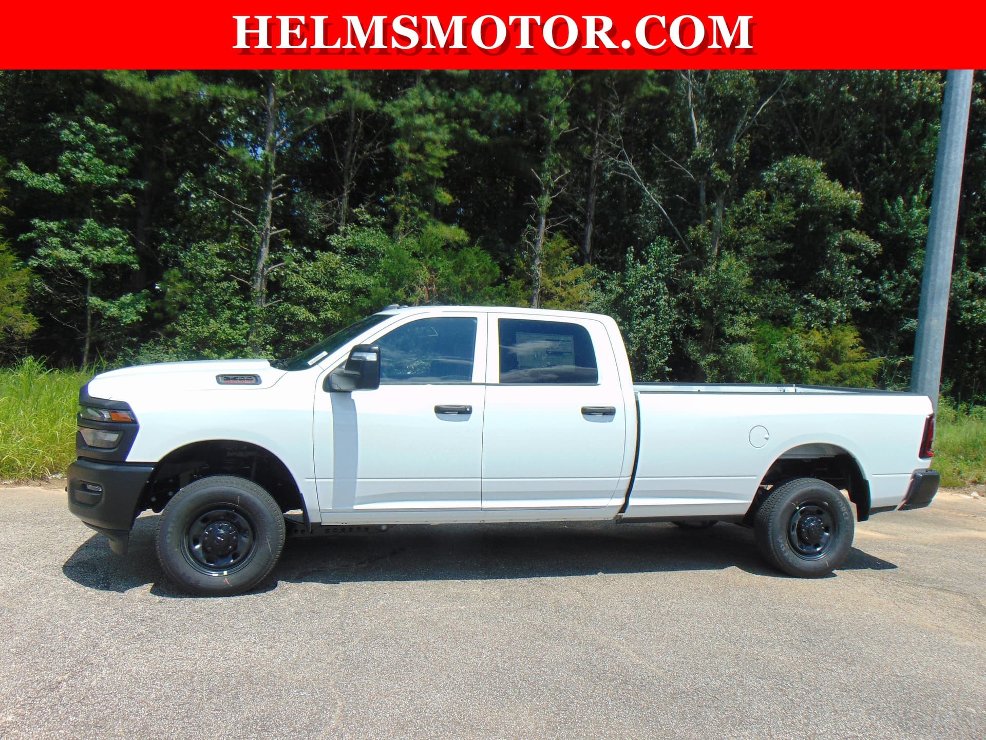 2026 RAM 2500 Tradesman Crew Cab 4x4 8' Box — photo 1 of 55