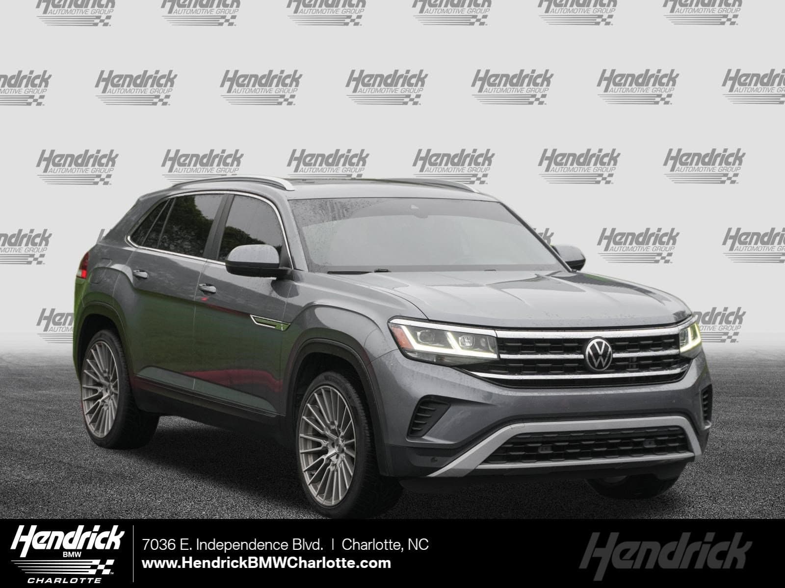 2021 Volkswagen Atlas Cross Sport 2.0T SEL — photo 1 of 37