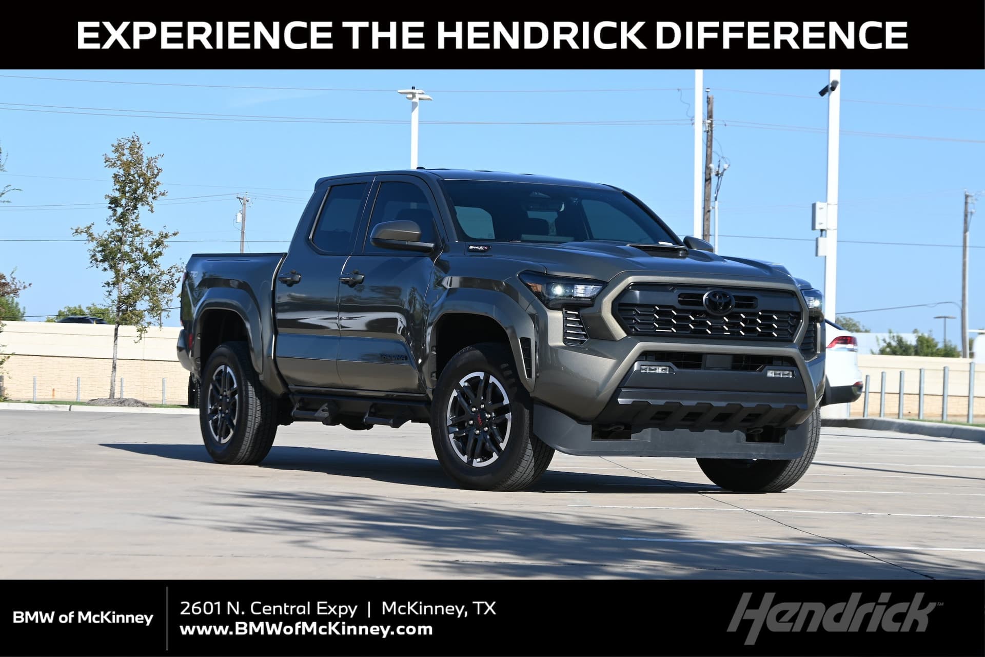 2025 Toyota Tacoma 4WD TRD Sport Hybrid — photo 1 of 39