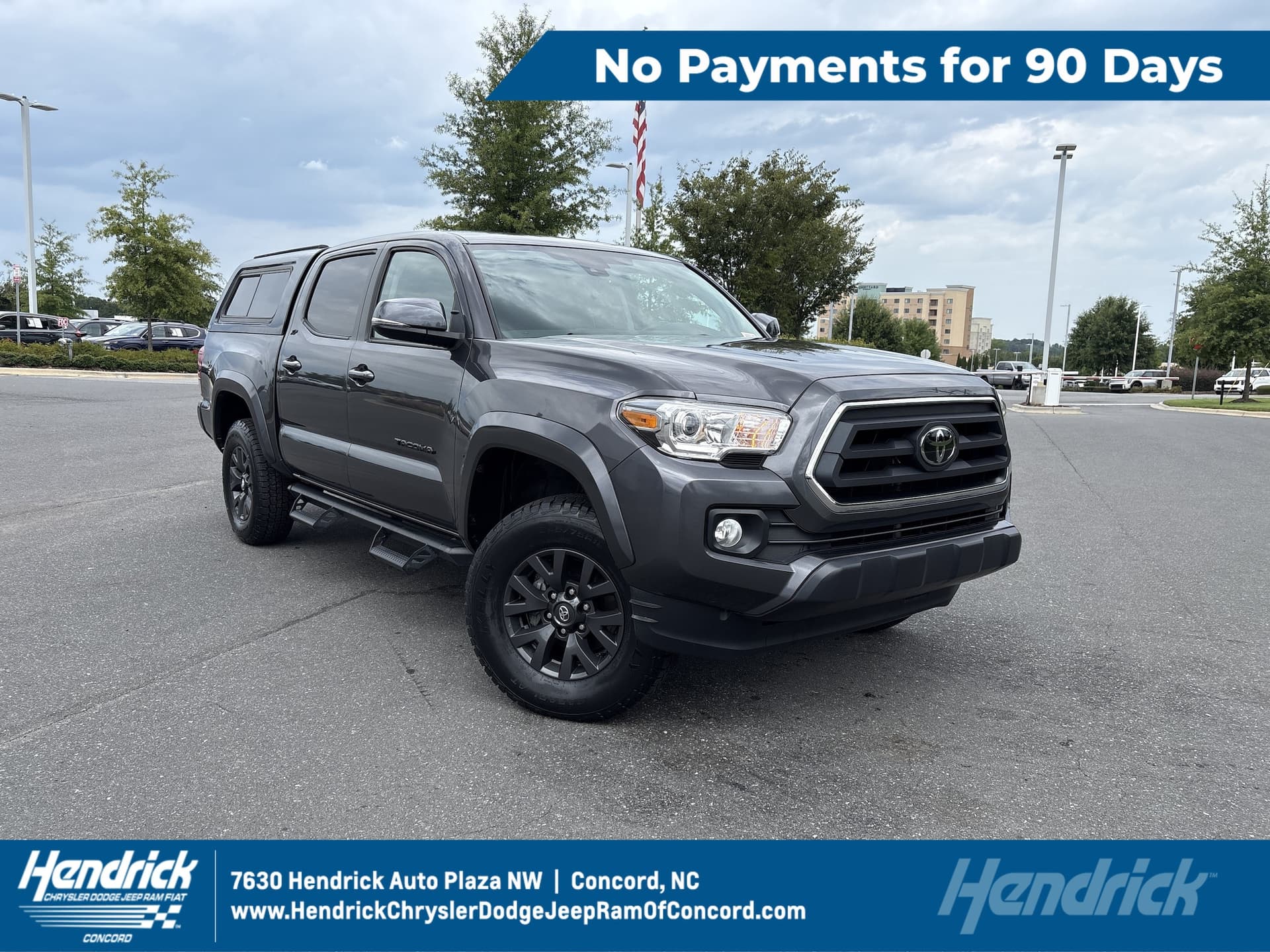 2023 Toyota Tacoma 4WD SR5 — photo 1 of 38