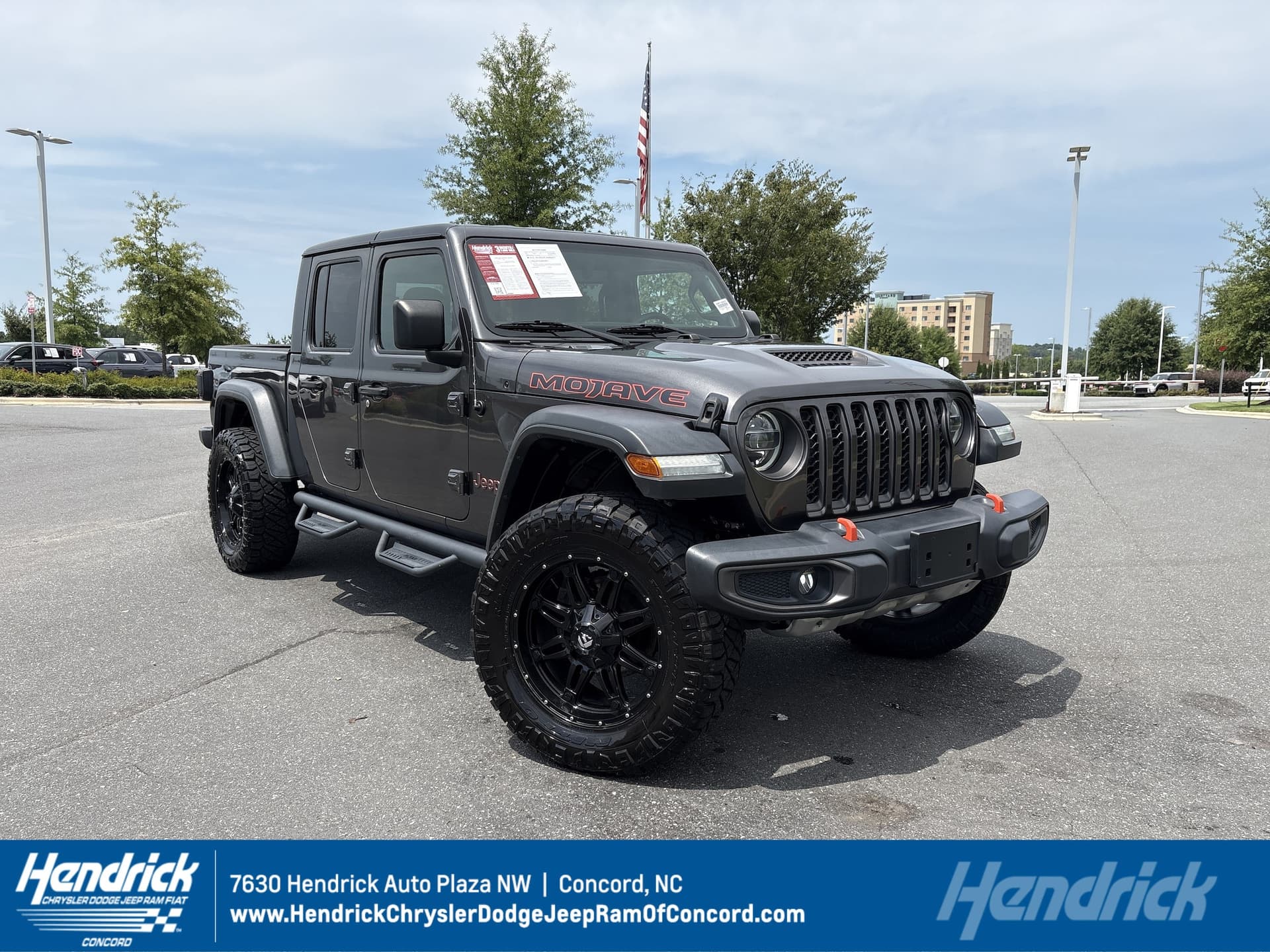 2020 Jeep Gladiator Mojave — photo 1 of 36