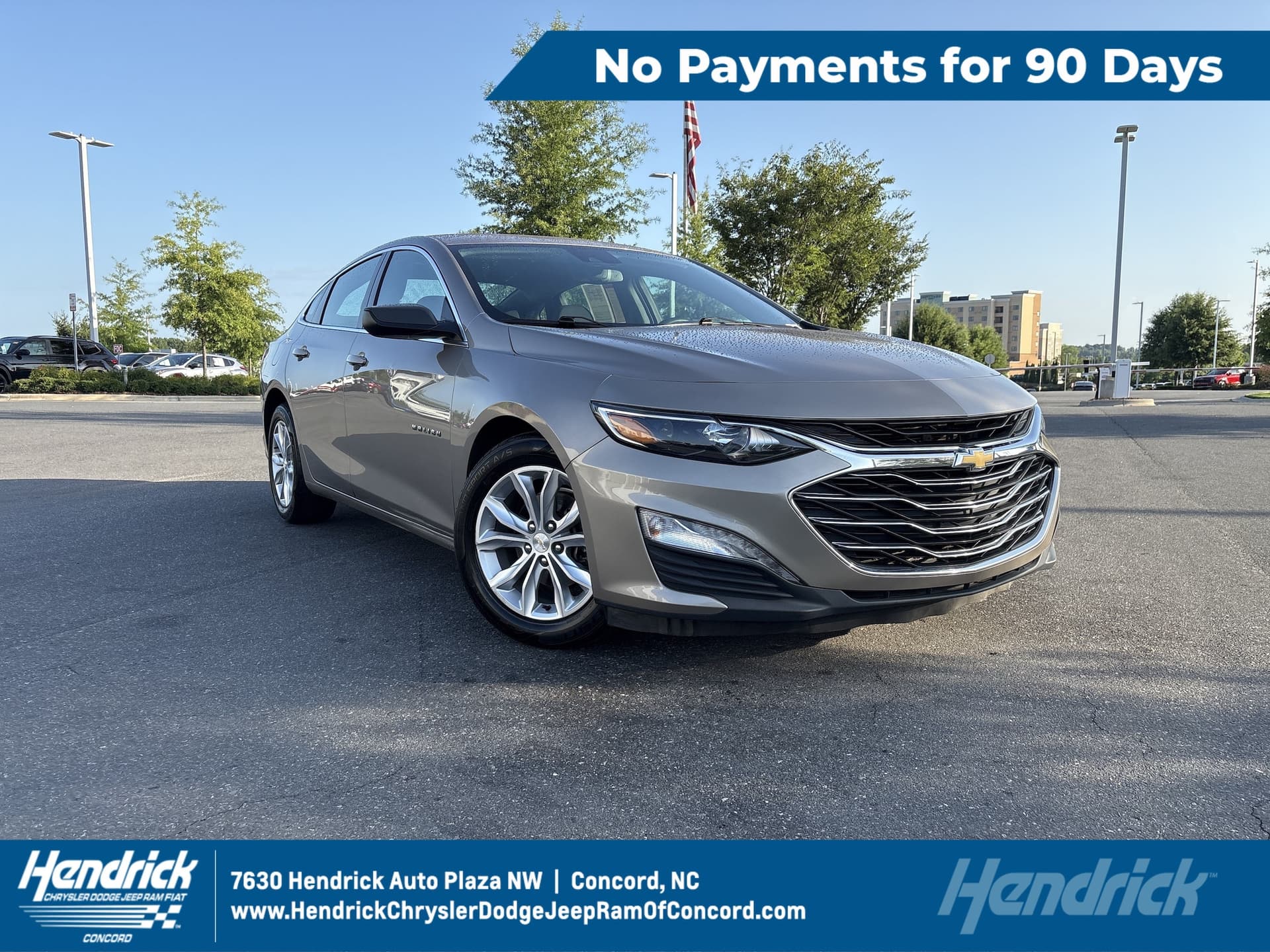 2023 Chevrolet Malibu LT — photo 1 of 39