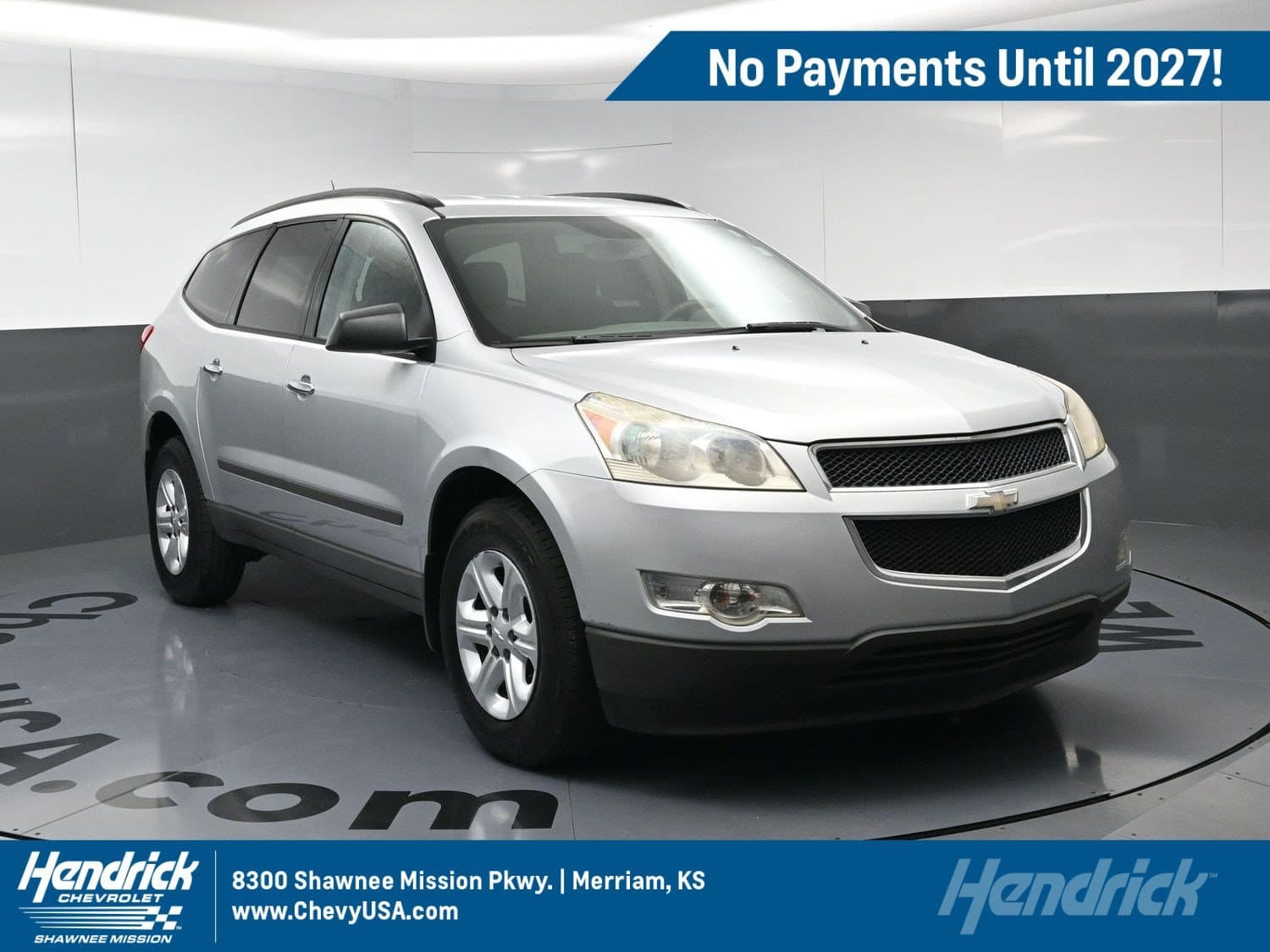 2011 Chevrolet Traverse LS — photo 1 of 34