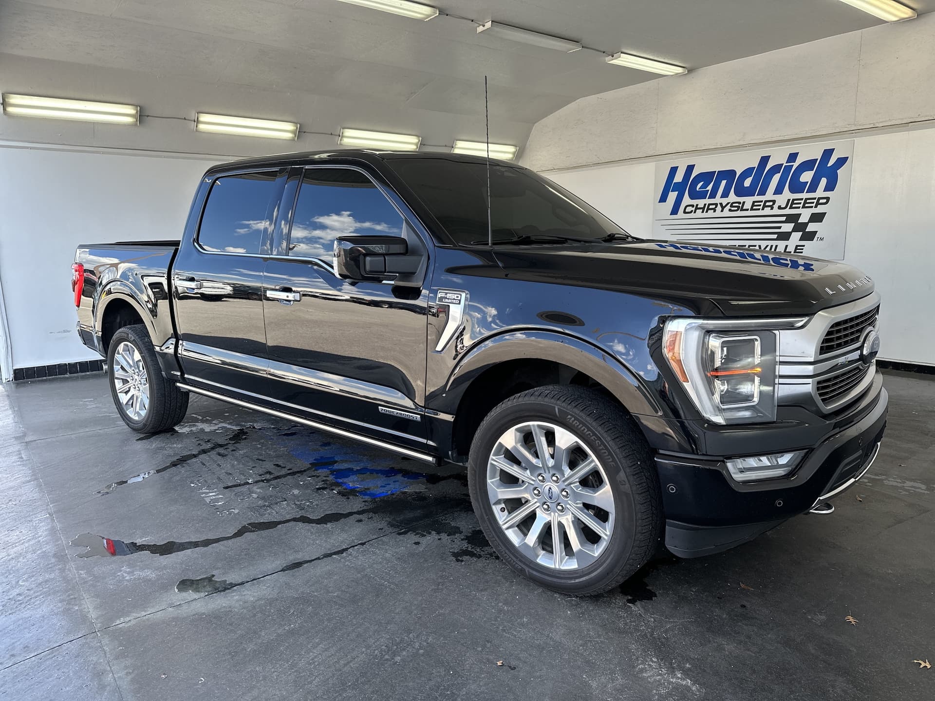 2023 Ford F-150 Limited — photo 1 of 35