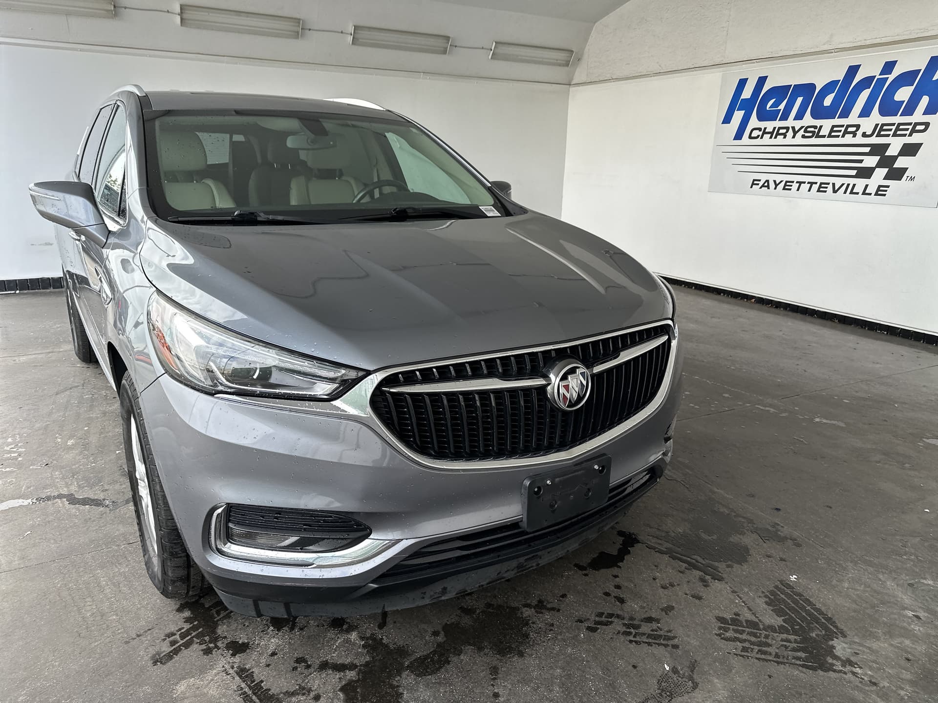2019 Buick Enclave Essence — photo 1 of 32
