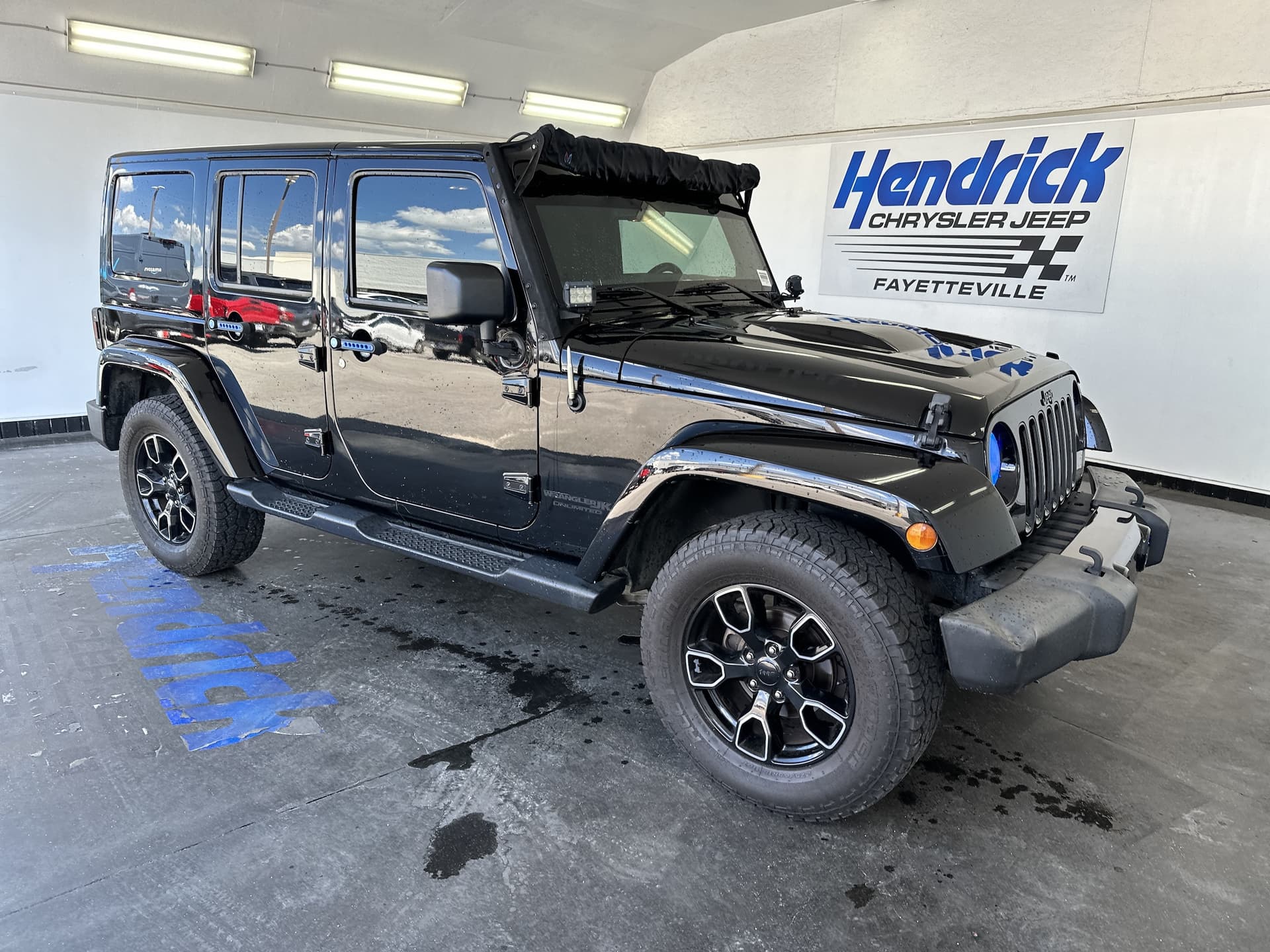 2018 Jeep Wrangler JK Unlimited Altitude — photo 1 of 32