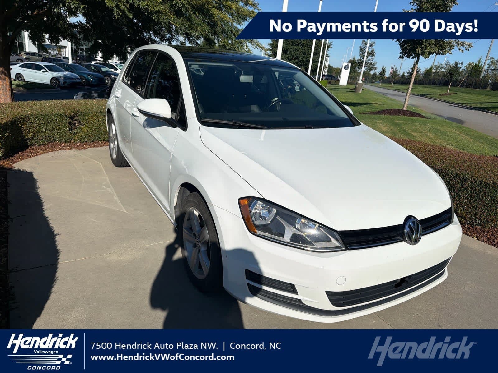 2017 Volkswagen Golf Base — photo 1 of 14