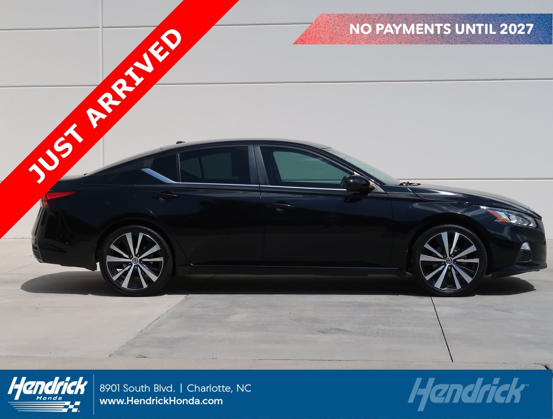 2022 Nissan Altima 2.5 SR — photo 1 of 35