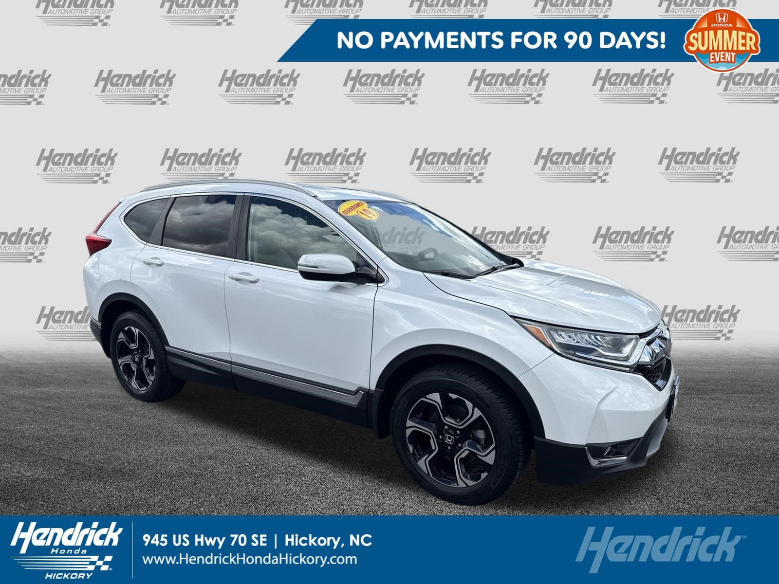 2019 Honda CR-V Touring AWD — photo 1 of 37