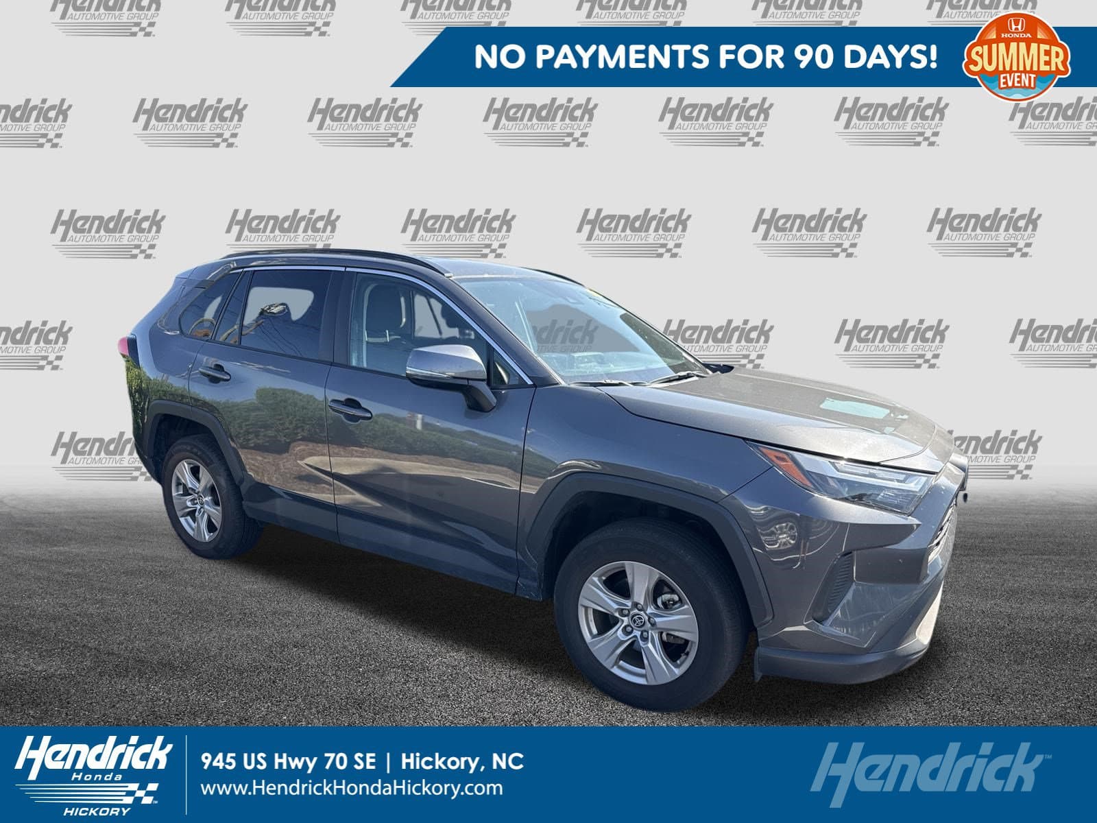 2025 Toyota RAV4 XLE — photo 1 of 11