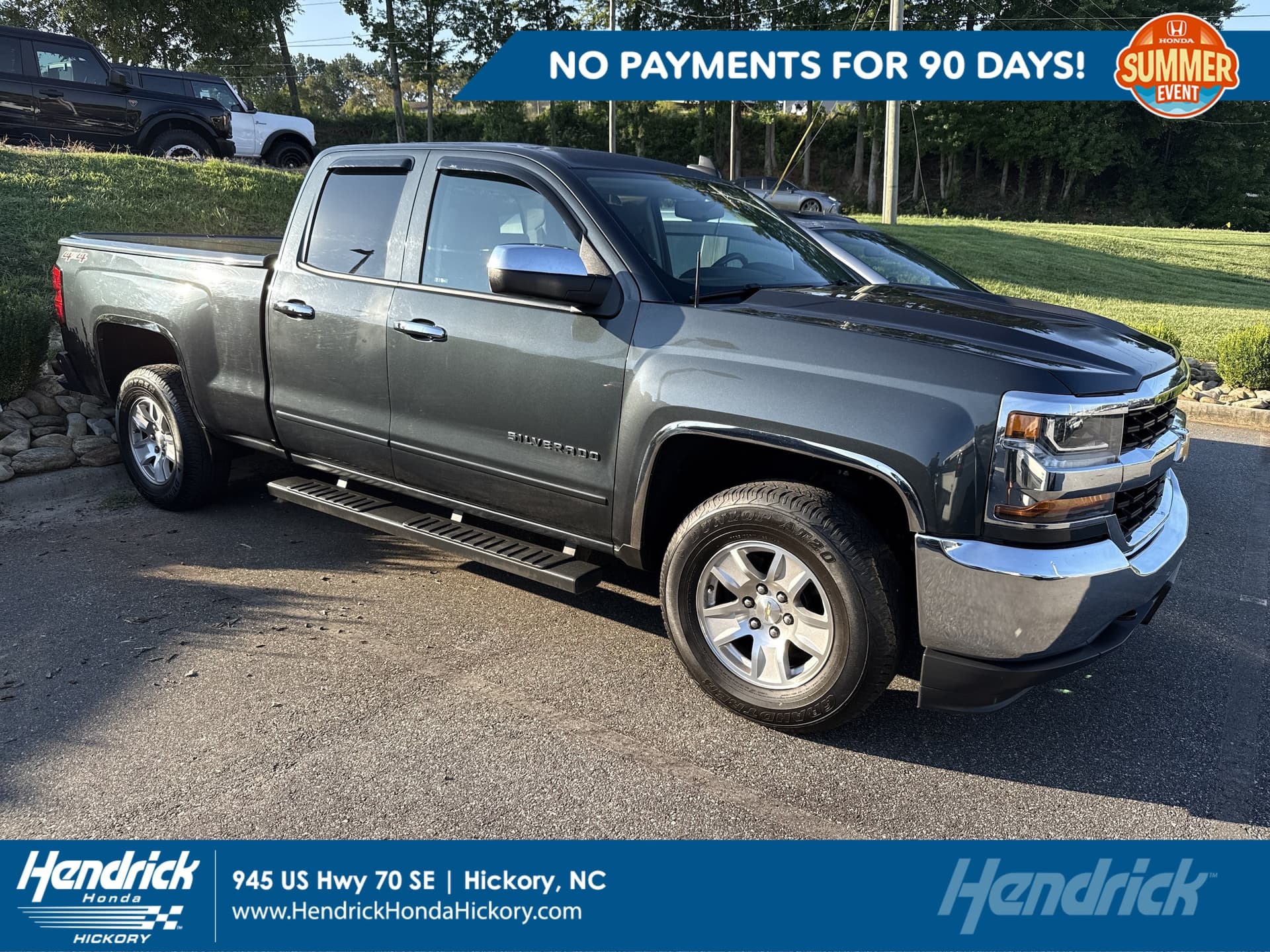 2018 Chevrolet Silverado 1500 Base — photo 1 of 11