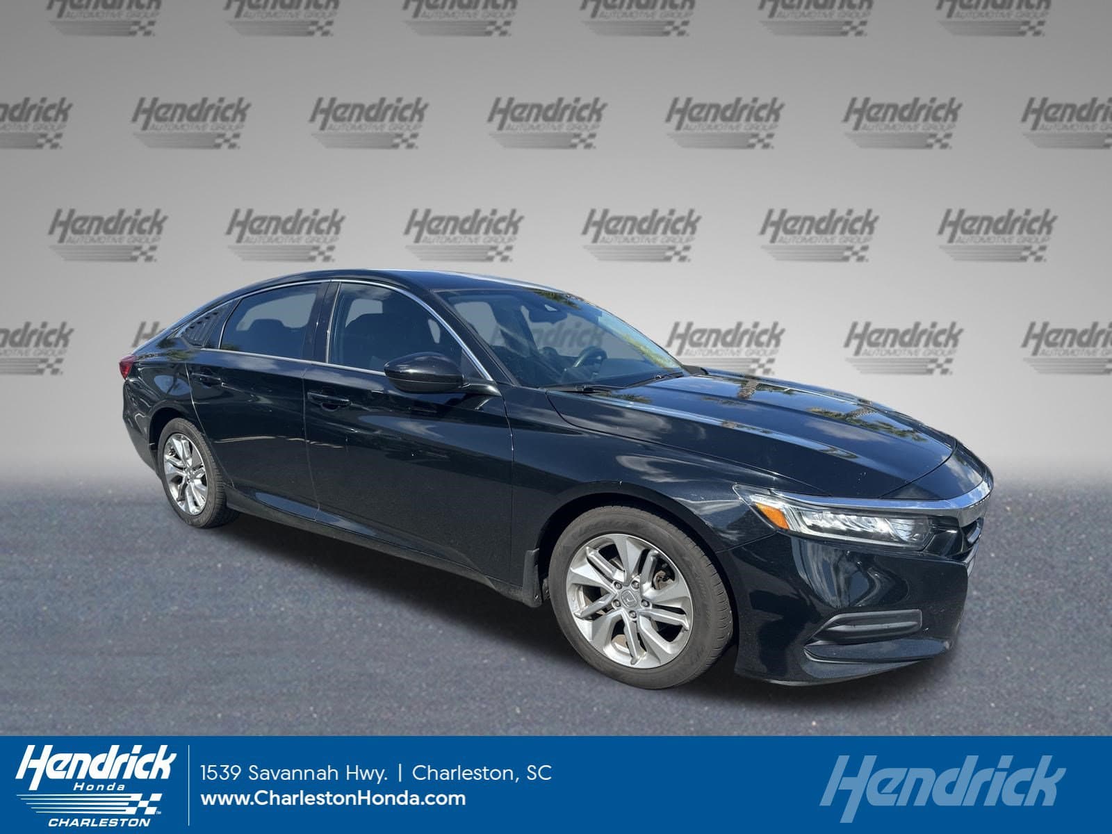 2019 Honda Accord Sedan LX 1.5T — photo 1 of 13