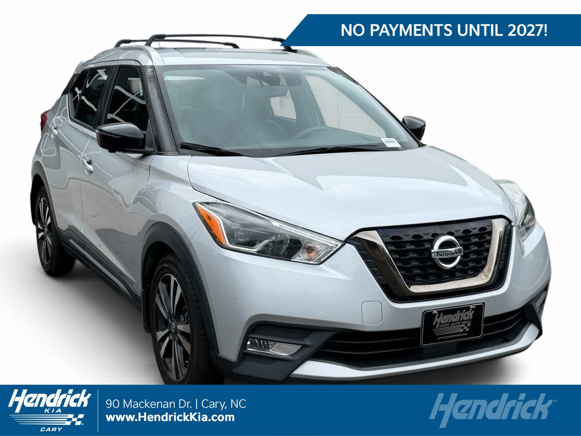 2020 Nissan Kicks SR — photo 1 of 35