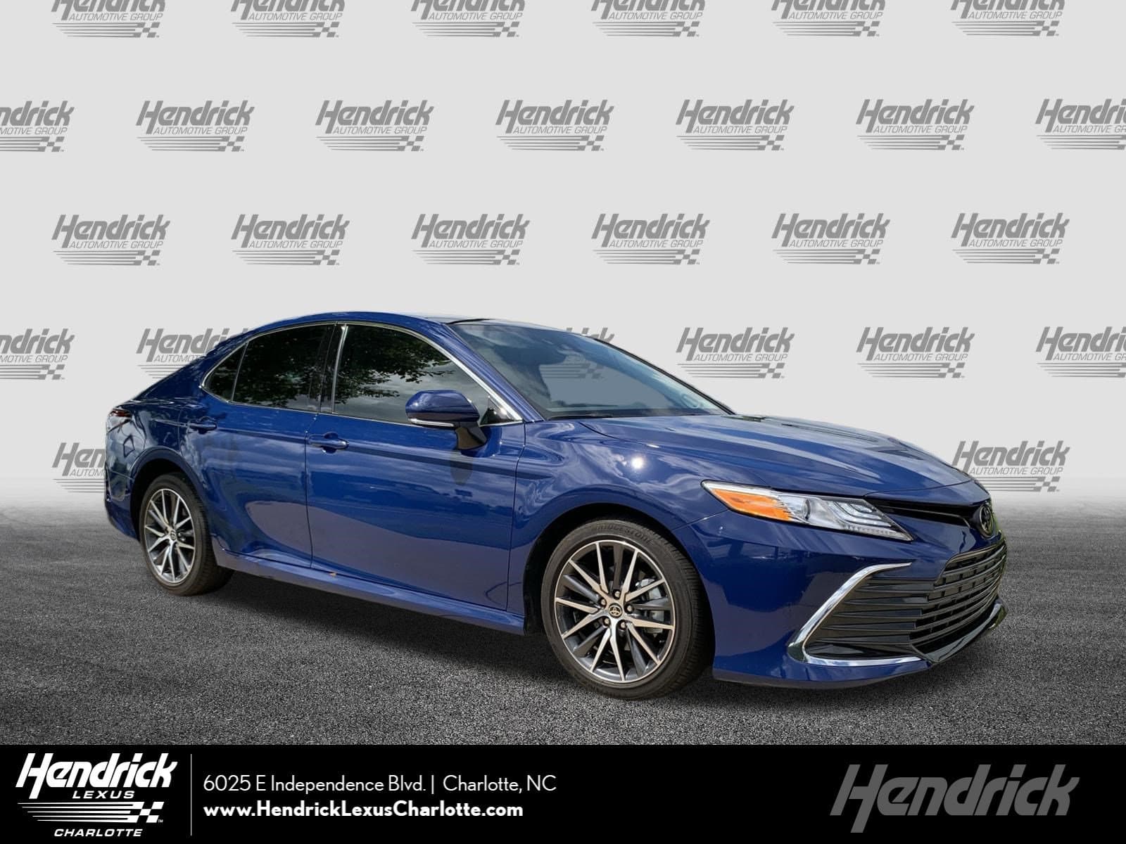 2024 Toyota Camry XLE V6 — photo 1 of 36