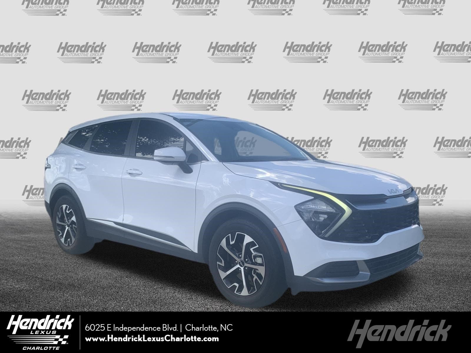 2023 Kia Sportage EX — photo 1 of 36