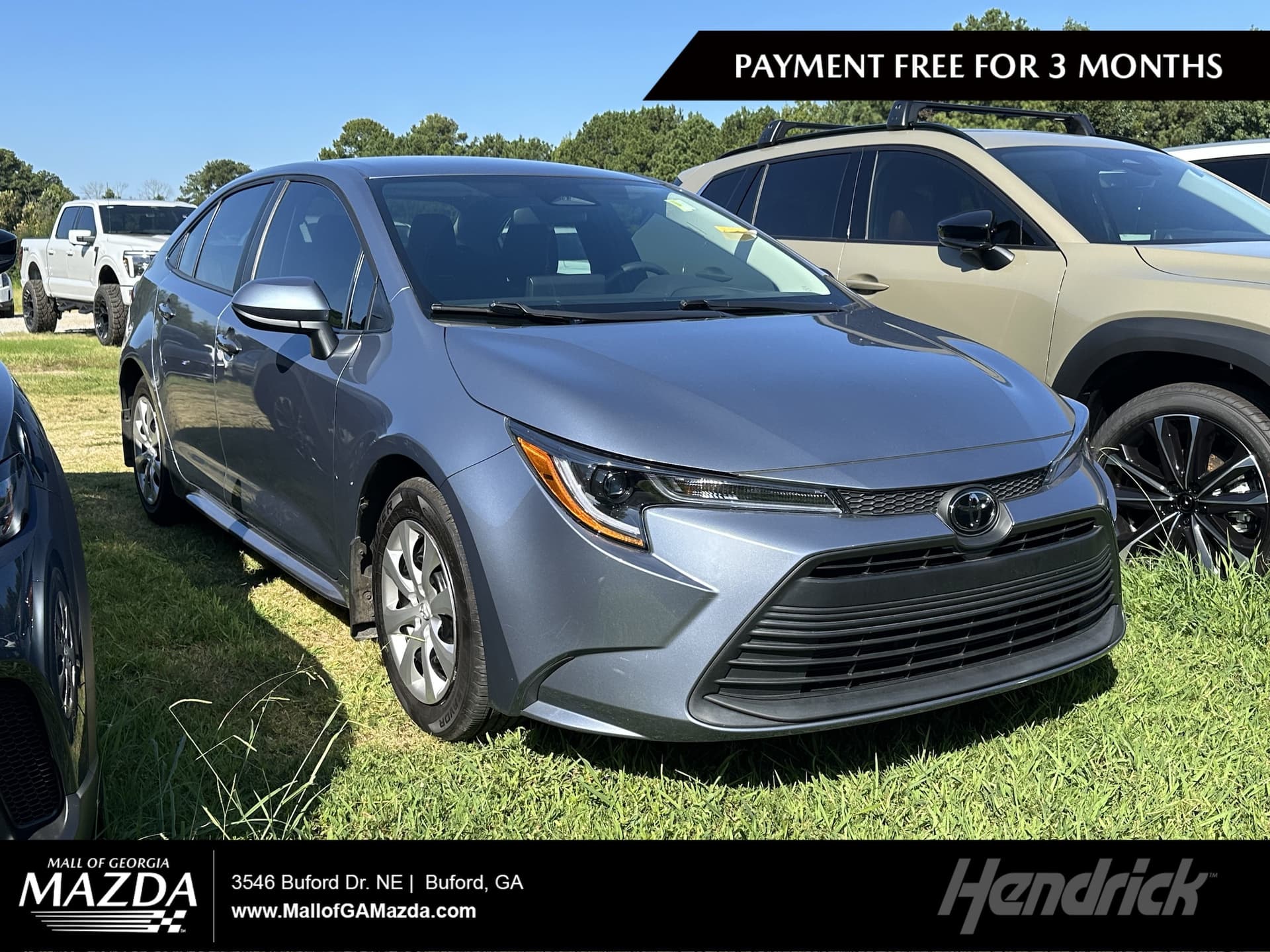 2025 Toyota Corolla LE — photo 1 of 4