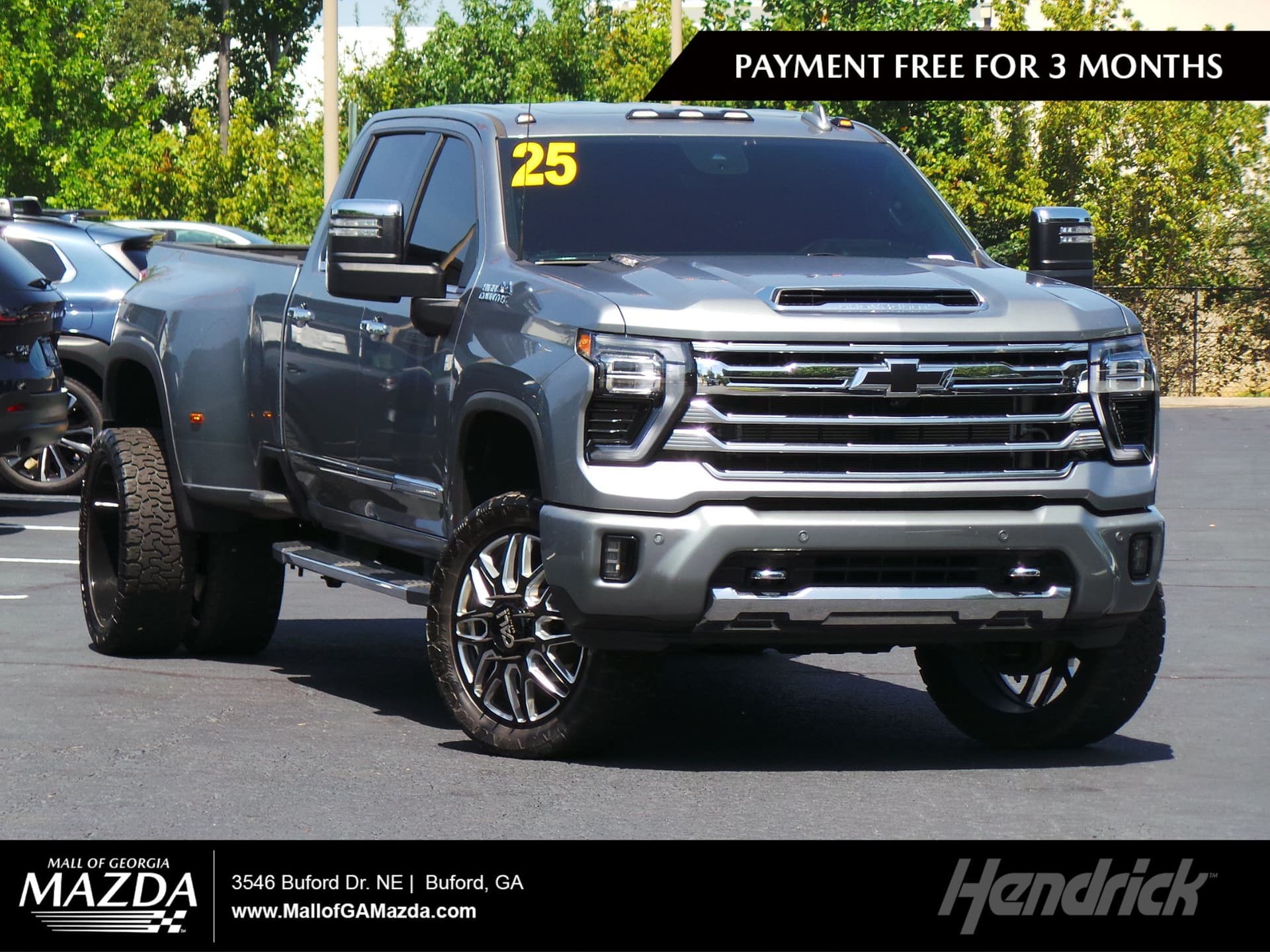 2025 Chevrolet Silverado 3500HD High Country — photo 1 of 50