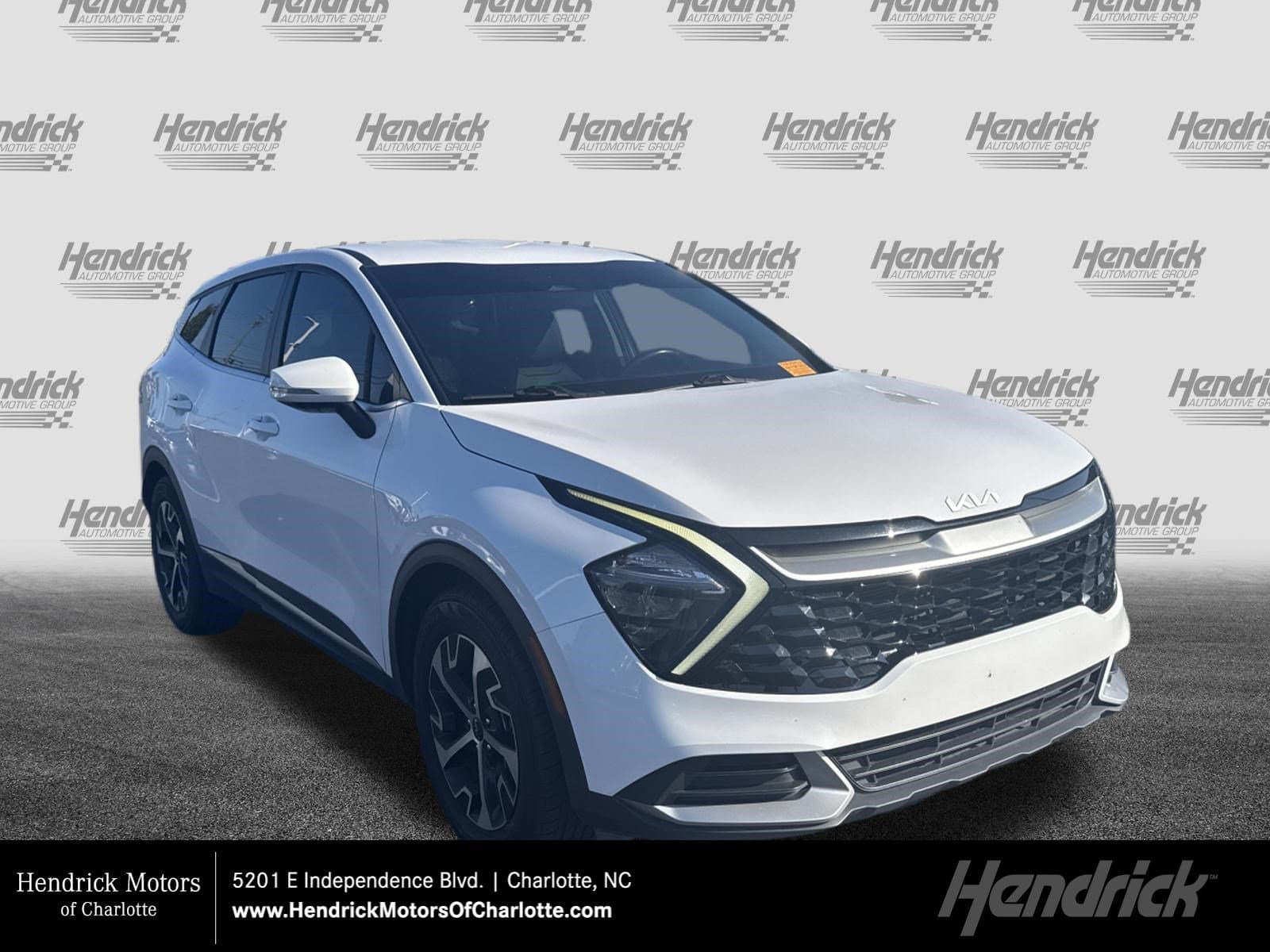 2023 Kia Sportage EX — photo 1 of 38