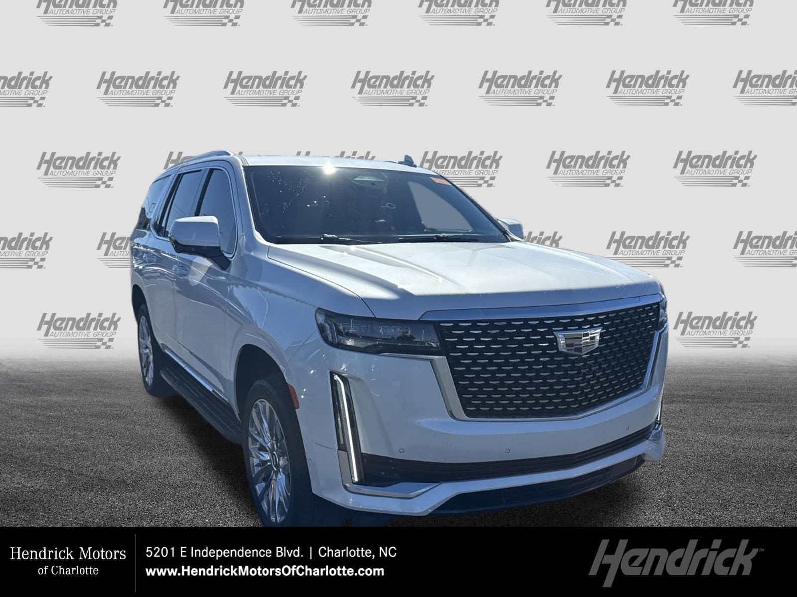 2021 Cadillac Escalade Premium Luxury — photo 1 of 38