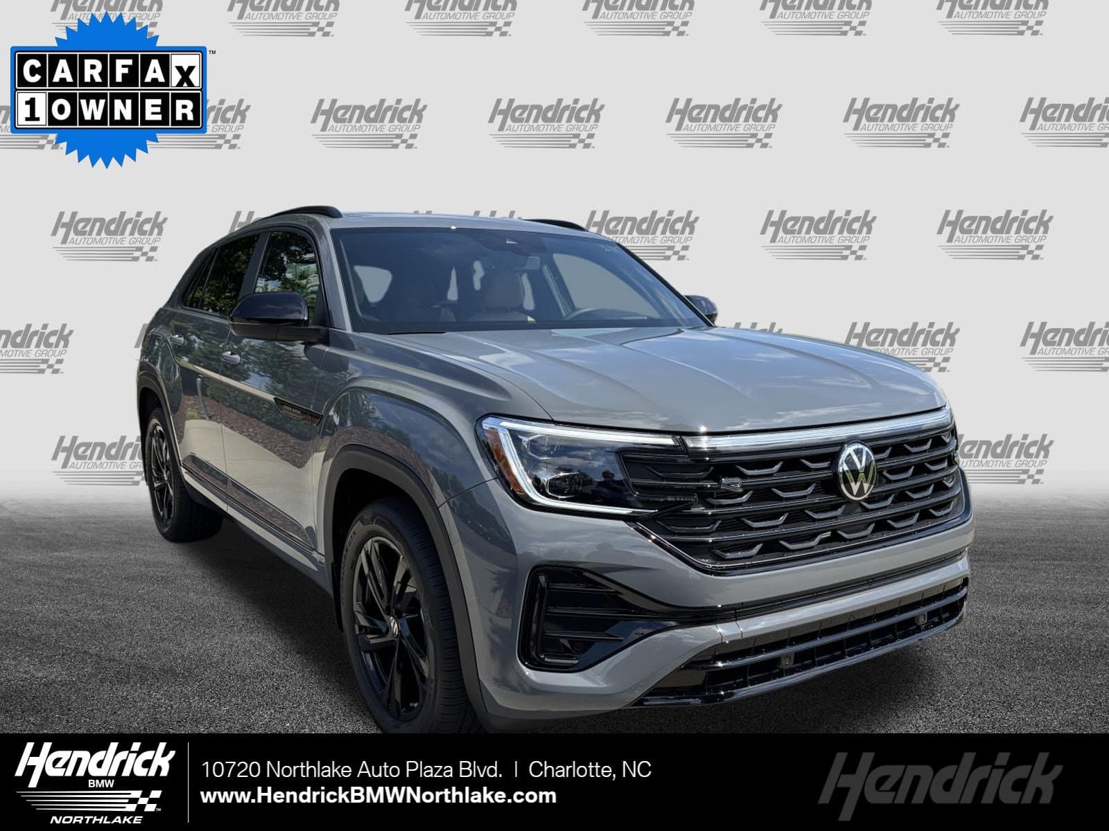 2026 Volkswagen Atlas Cross Sport 2.0T SEL R-Line Black — photo 1 of 38
