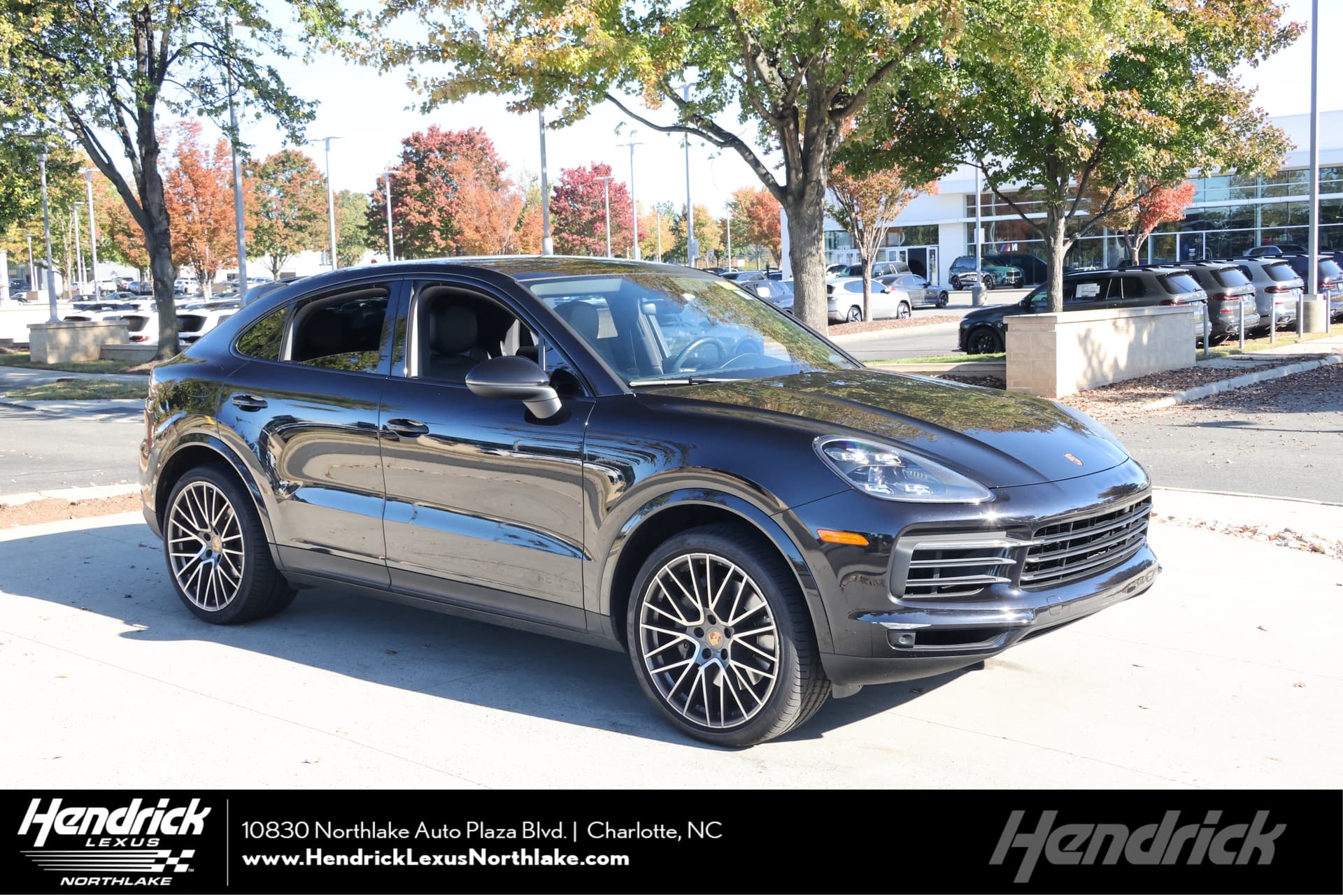 2022 Porsche Cayenne S — photo 1 of 34