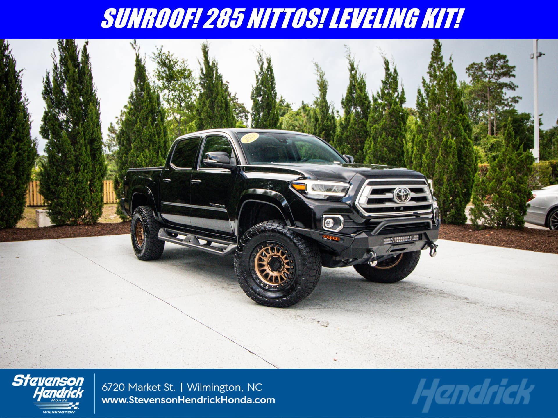 2023 Toyota Tacoma 4WD Limited — photo 1 of 36