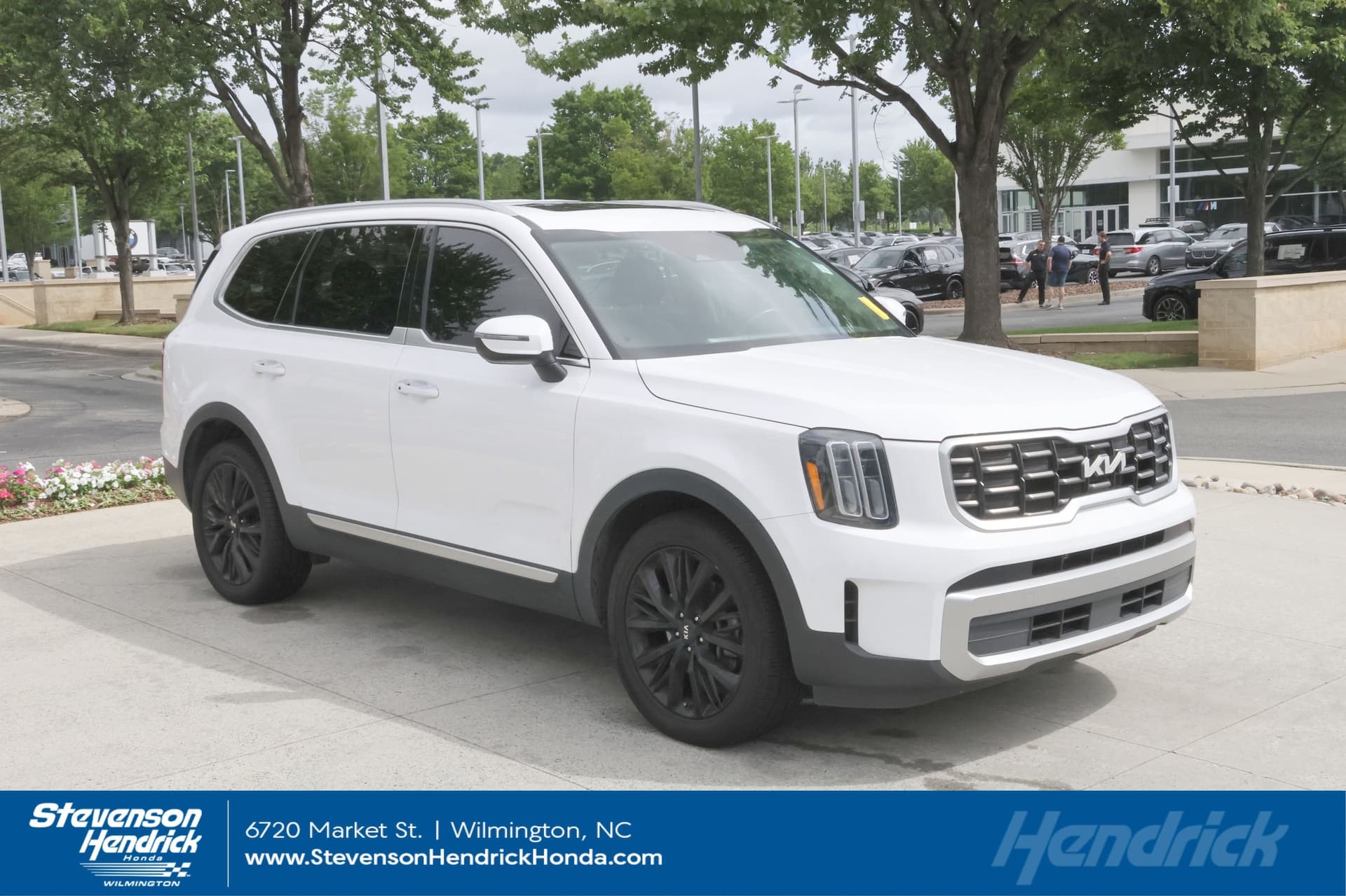 2023 Kia Telluride S — photo 1 of 35
