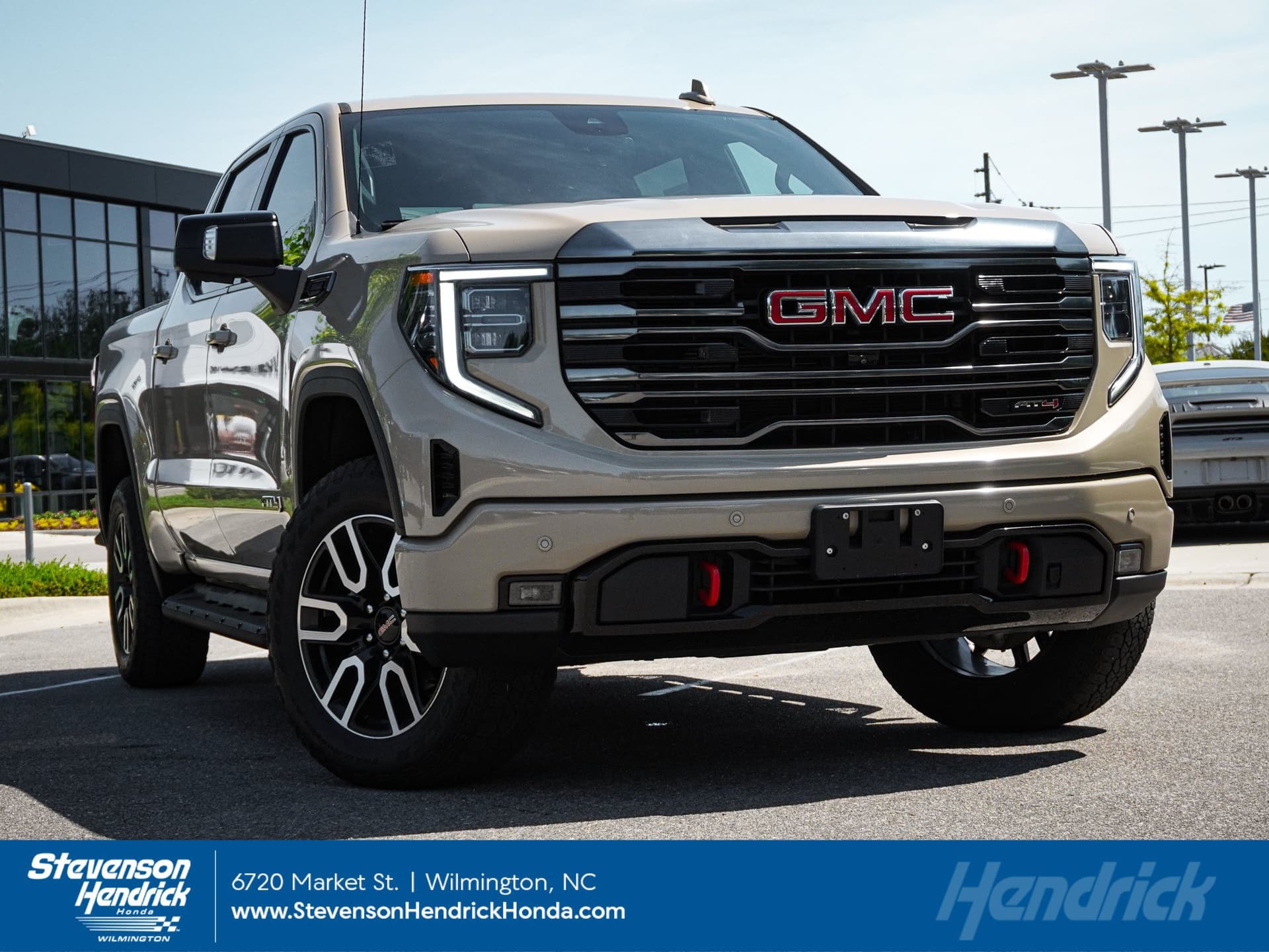 2023 GMC Sierra 1500 AT4 — photo 1 of 39