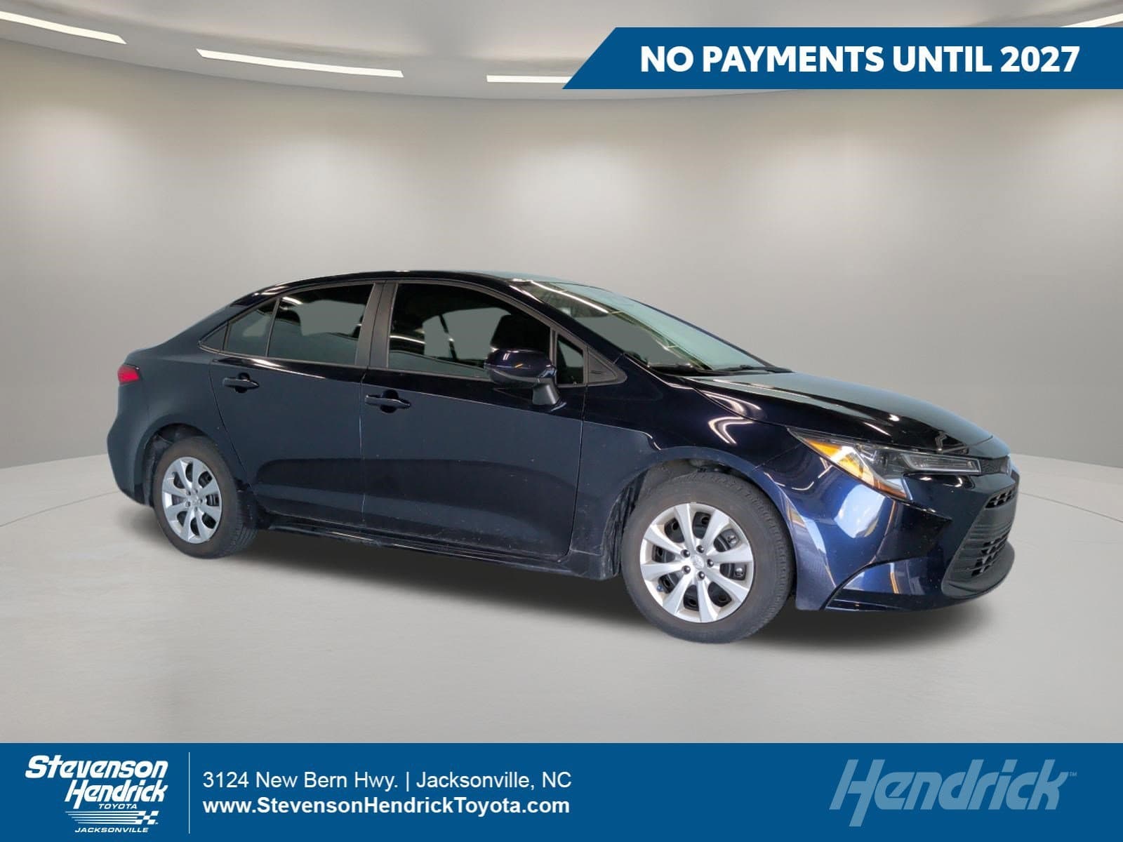 2024 Toyota Corolla LE — photo 1 of 3