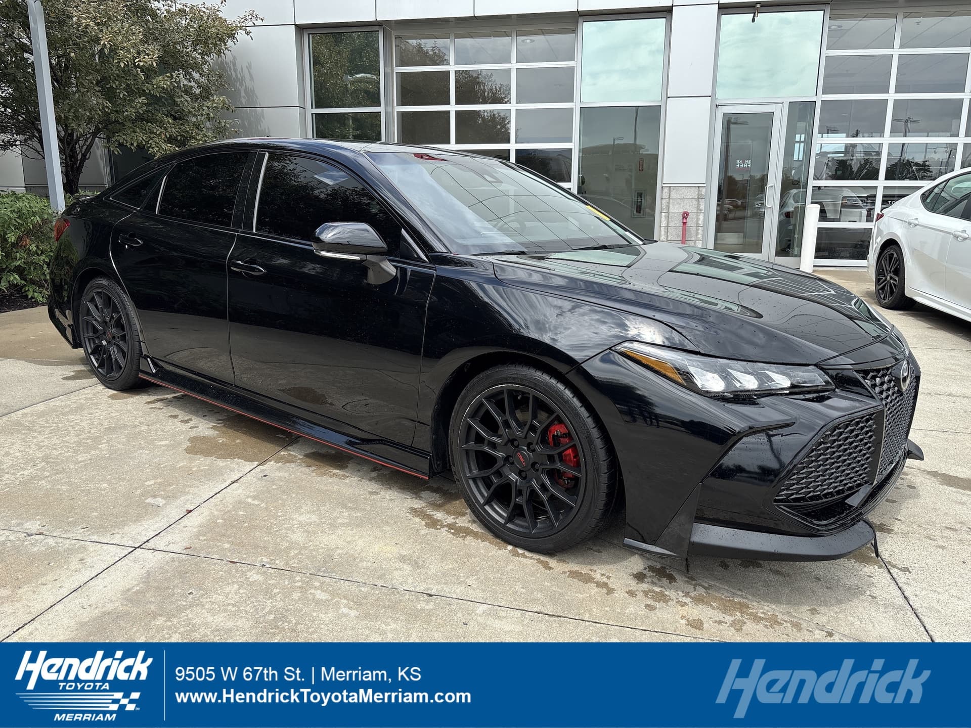 2021 Toyota Avalon TRD — photo 1 of 37