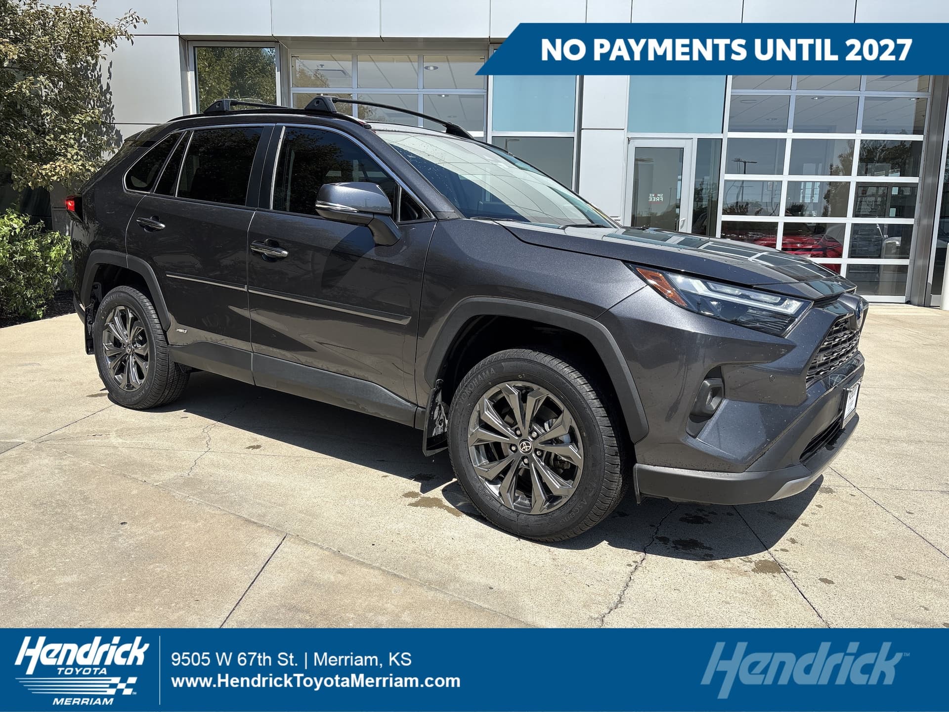 2024 Toyota RAV4 Hybrid Limited — photo 1 of 32