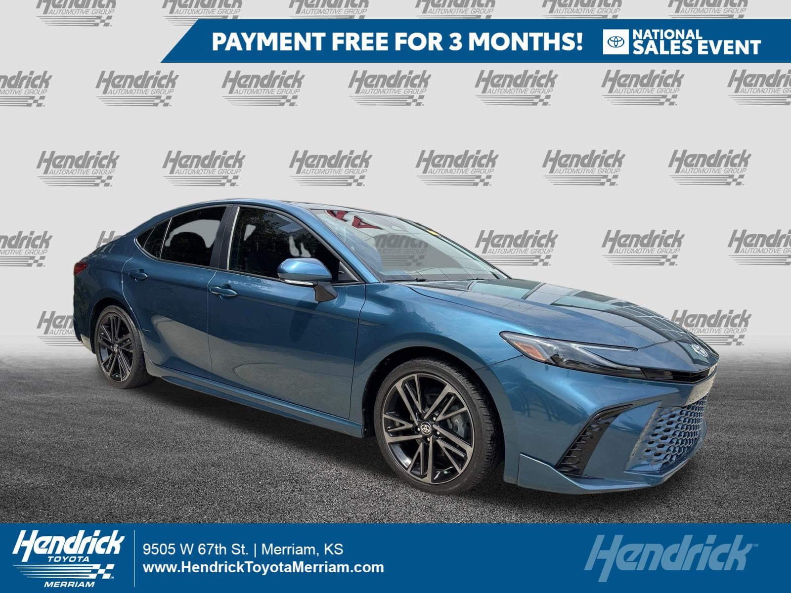 2025 Toyota Camry XSE — photo 1 of 36