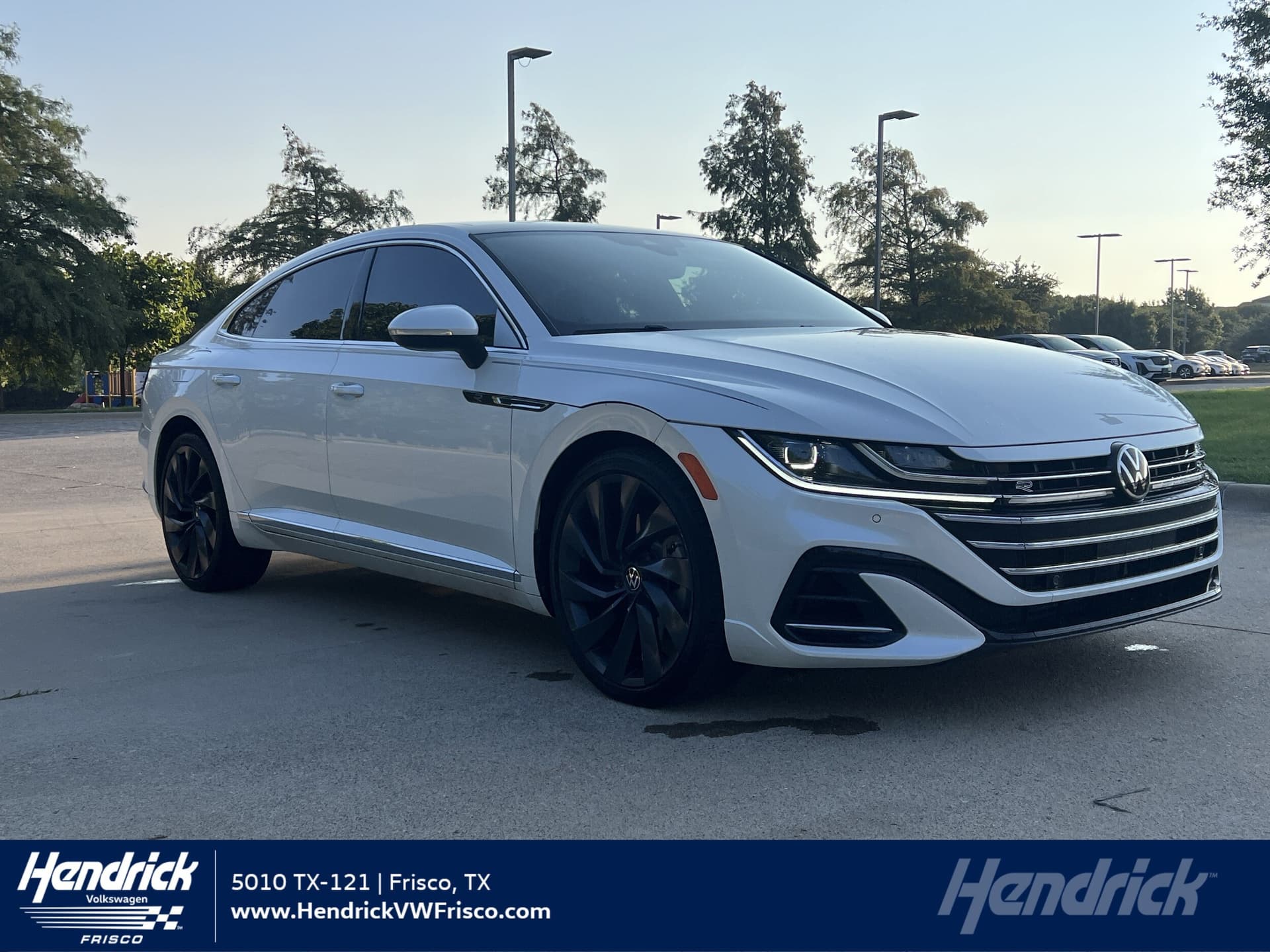 2023 Volkswagen Arteon SEL R-Line — photo 1 of 31