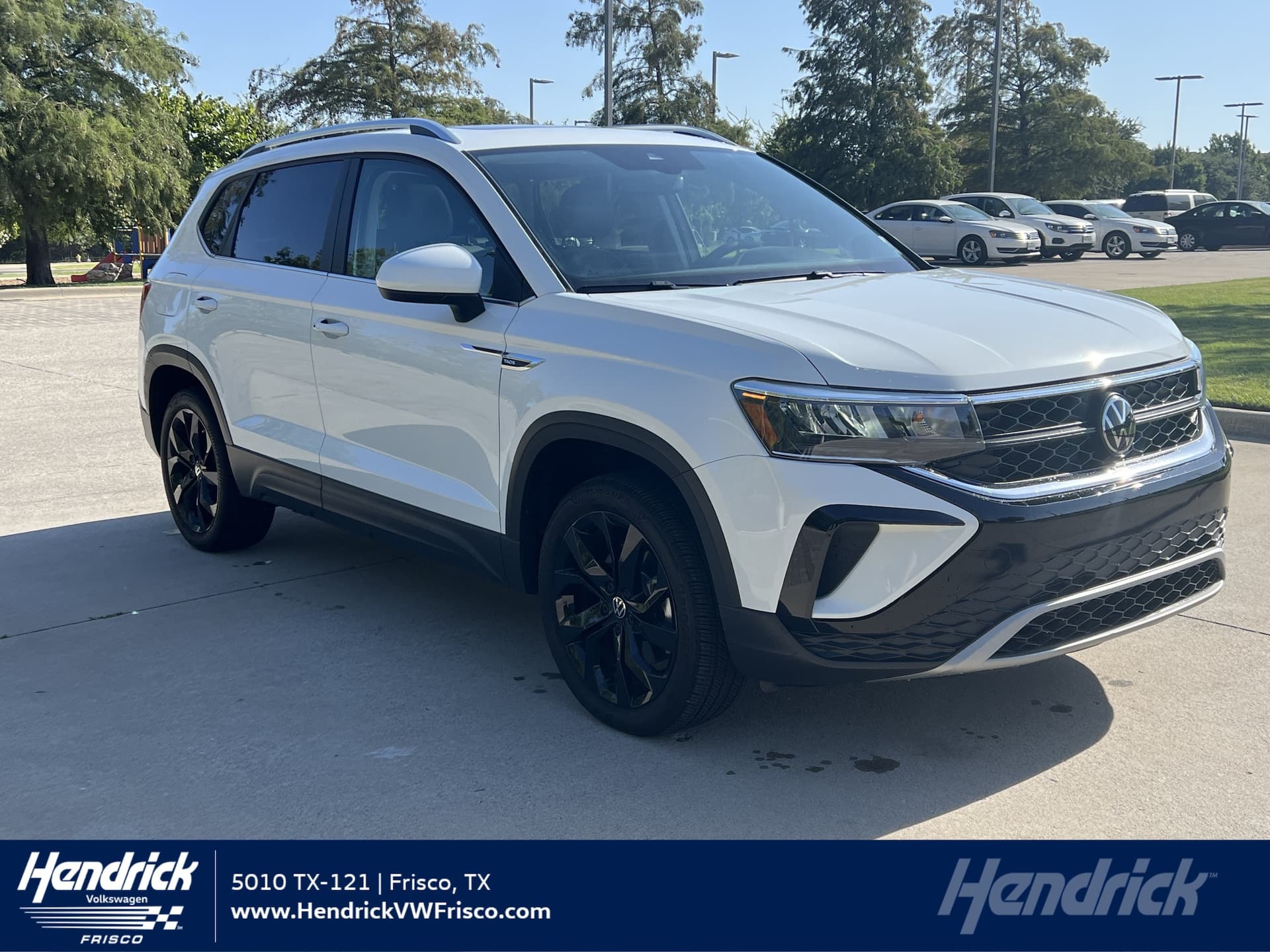 2023 Volkswagen Taos SE — photo 1 of 31