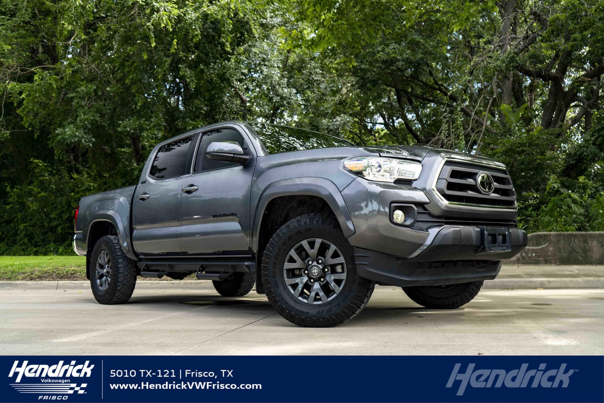 2023 Toyota Tacoma SR5 — photo 1 of 39
