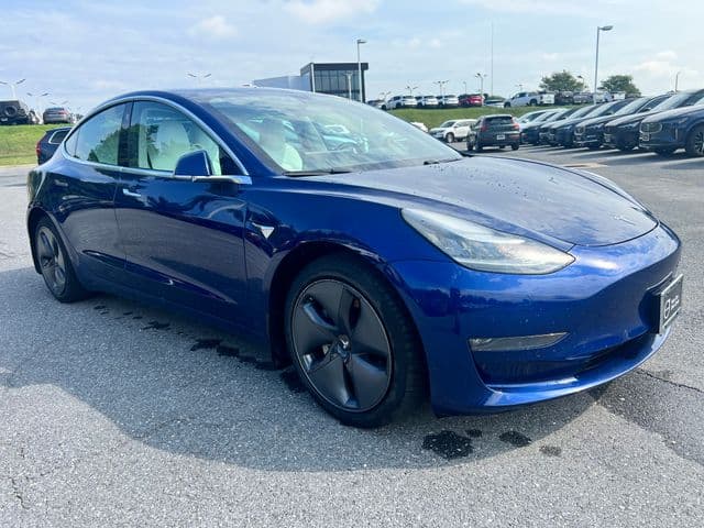 2019 Tesla Model 3 Long Range — photo 1 of 6