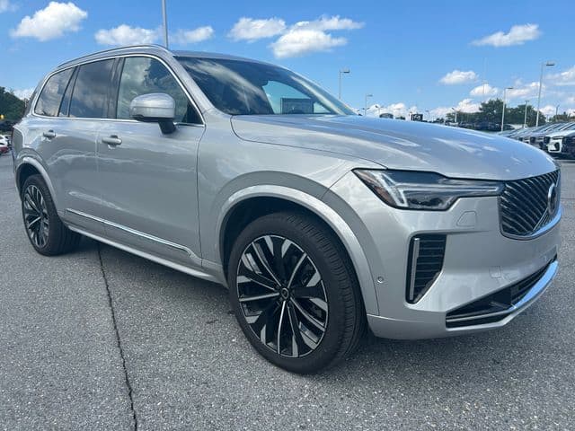 2025 Volvo XC90 B5 (2025.5) Ultra 7-Seater — photo 1 of 6