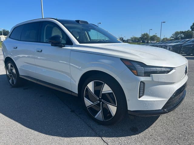 2025 Volvo EX90 Twin Motor Ultra 7-Seater — photo 1 of 5