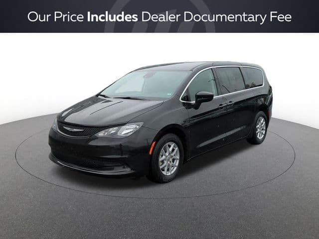 2023 Chrysler Voyager LX — photo 1 of 23