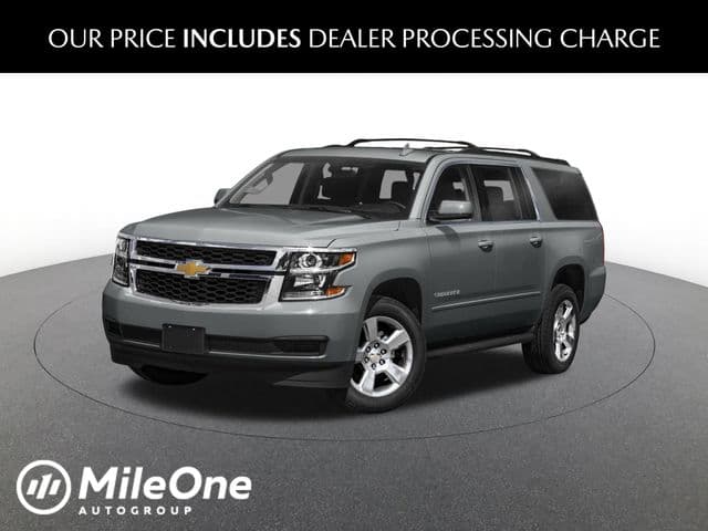 2020 Chevrolet Suburban LT — photo 1 of 3